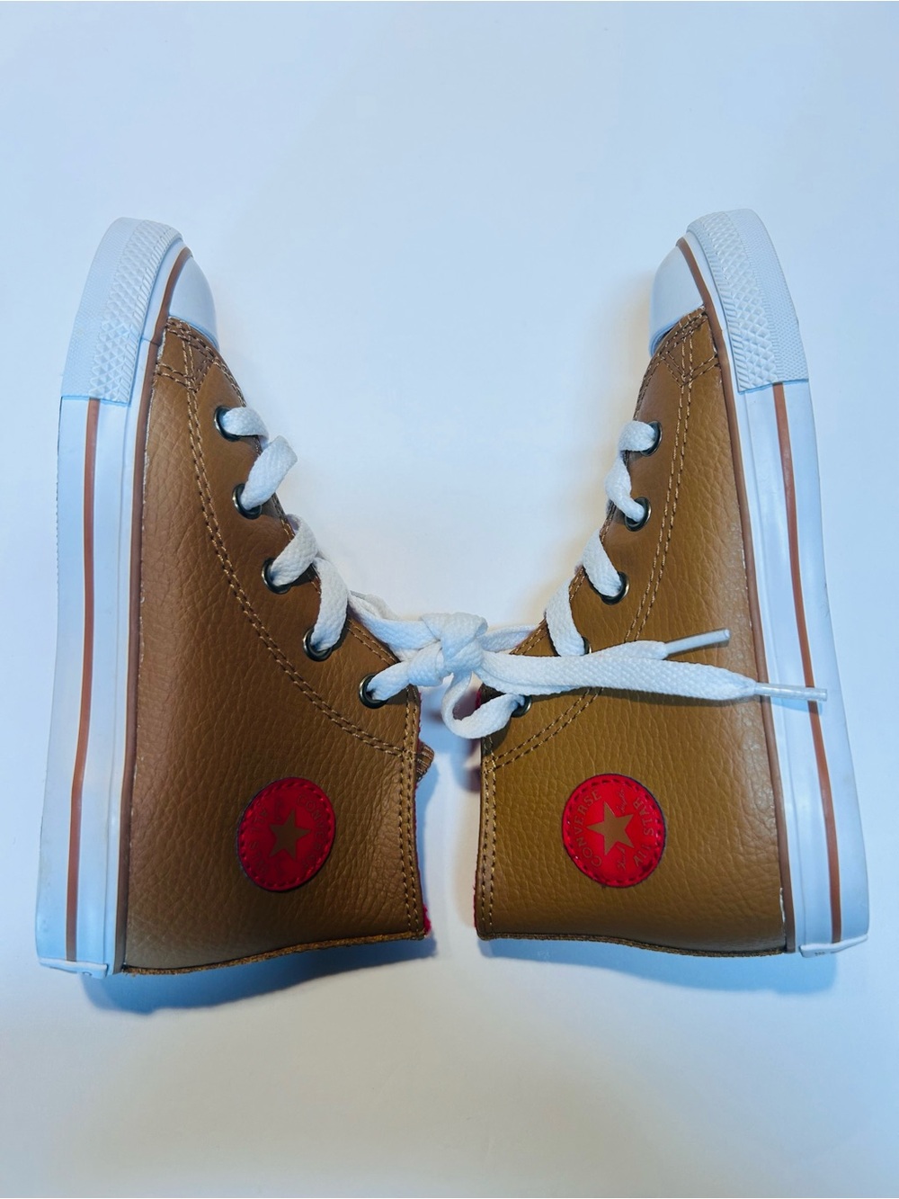 NWOB Converse Kids Chuck Taylor High Top Size 10 Brown Leather Red Lining Unisex